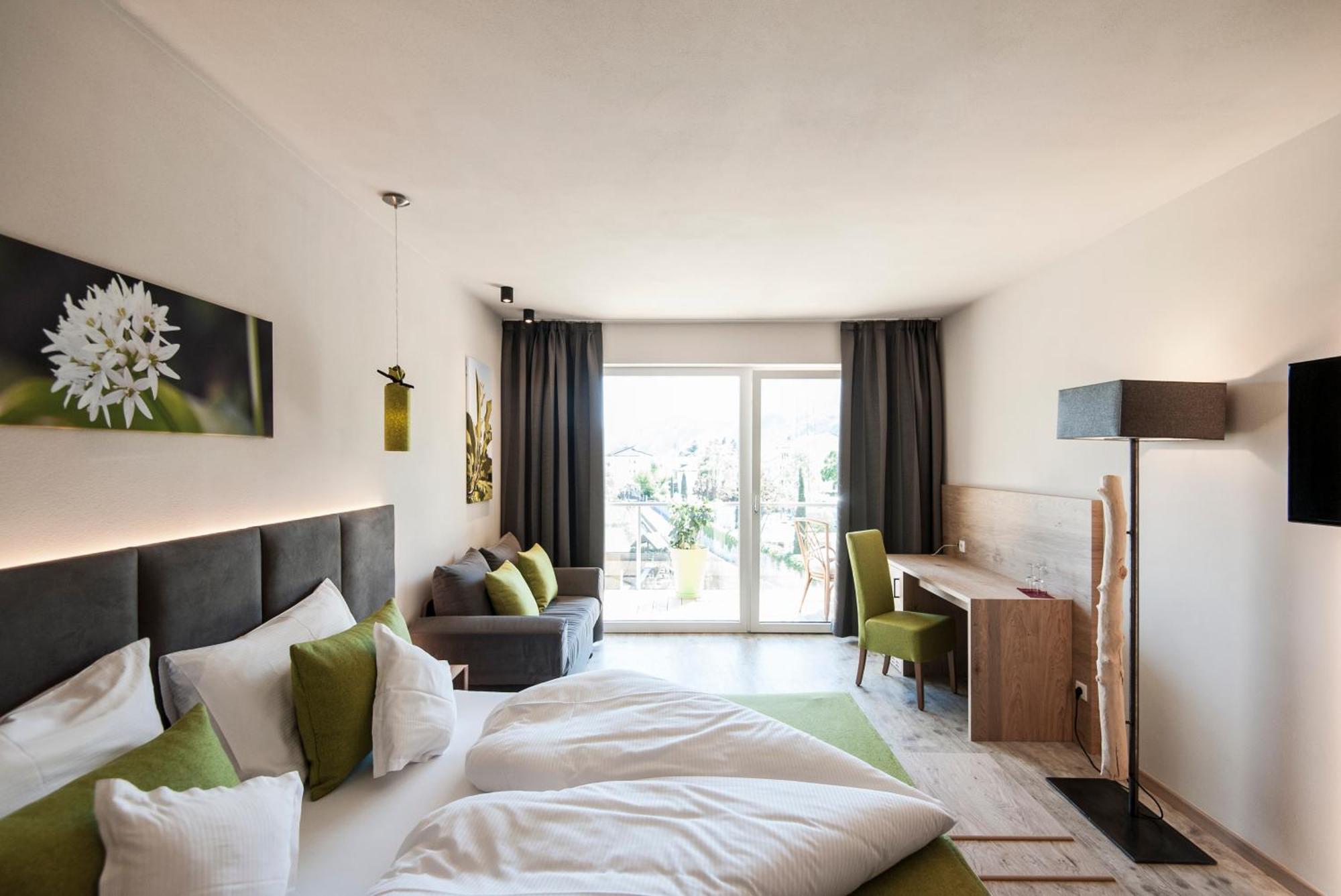 Pfeiss Hotel 4*