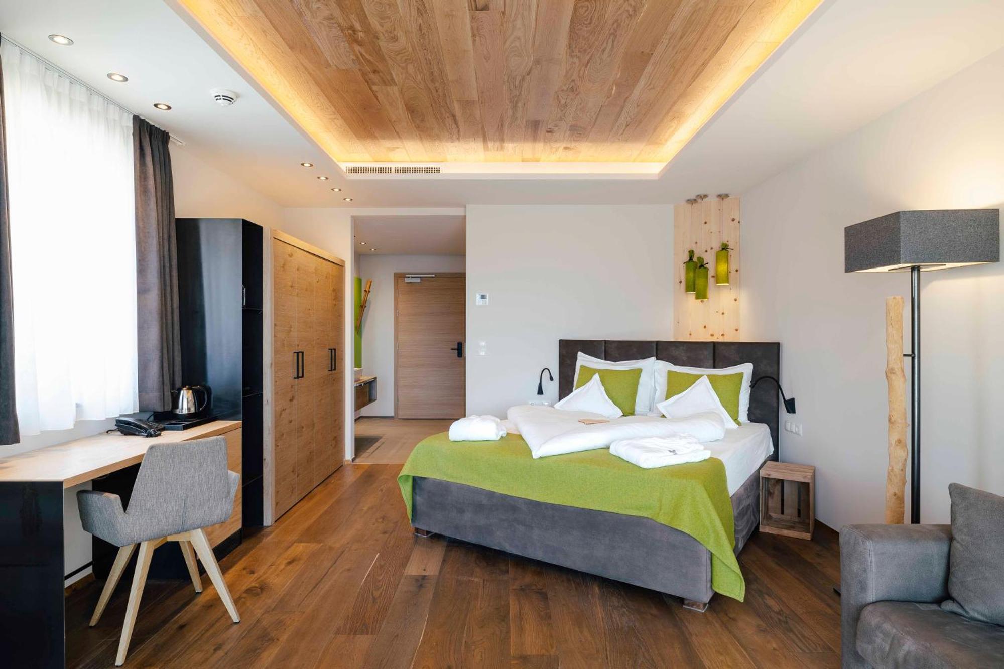 Pfeiss Hotel 4*