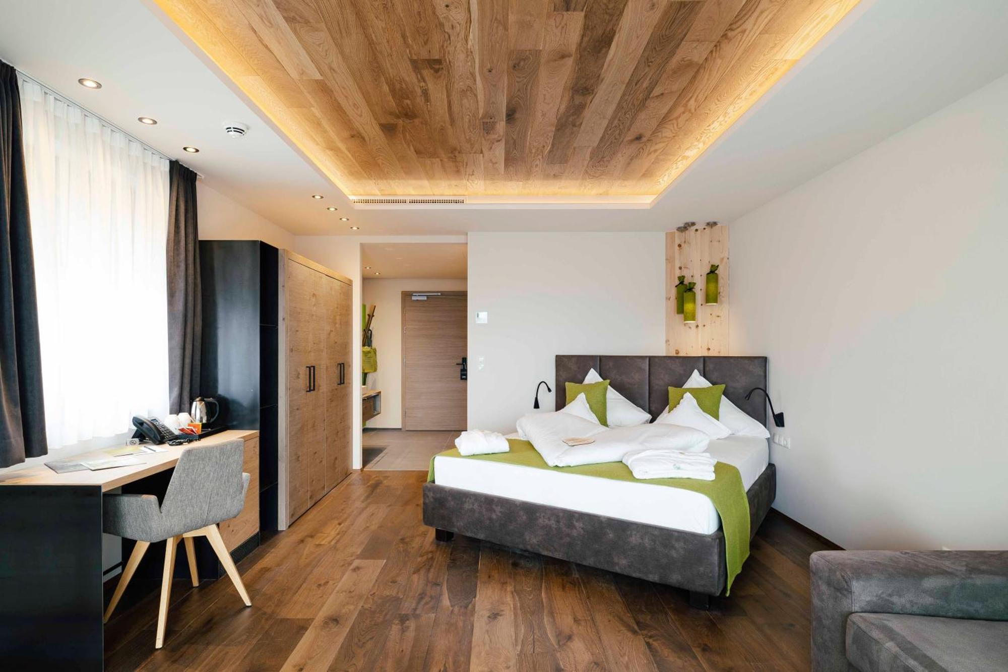 Pfeiss Hotel 4*